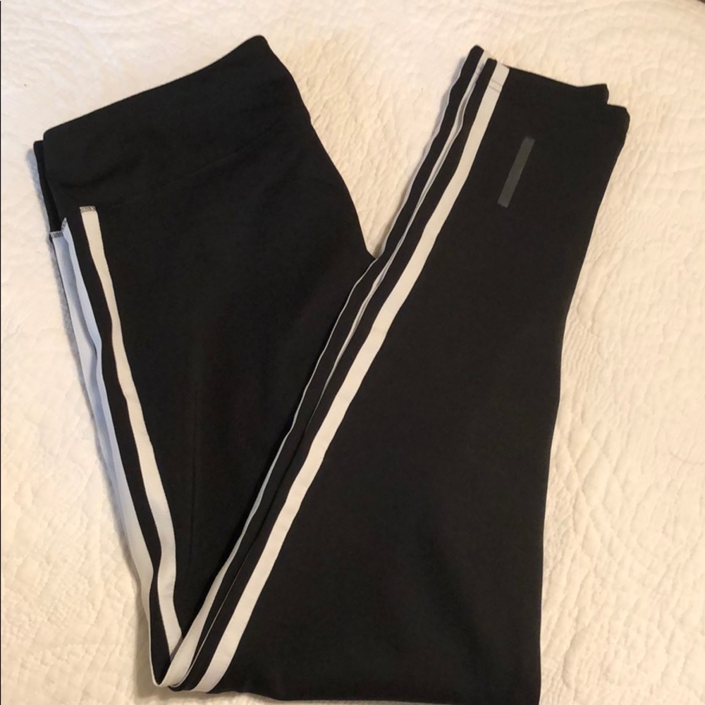 Adidas leggings (3/4 cut)